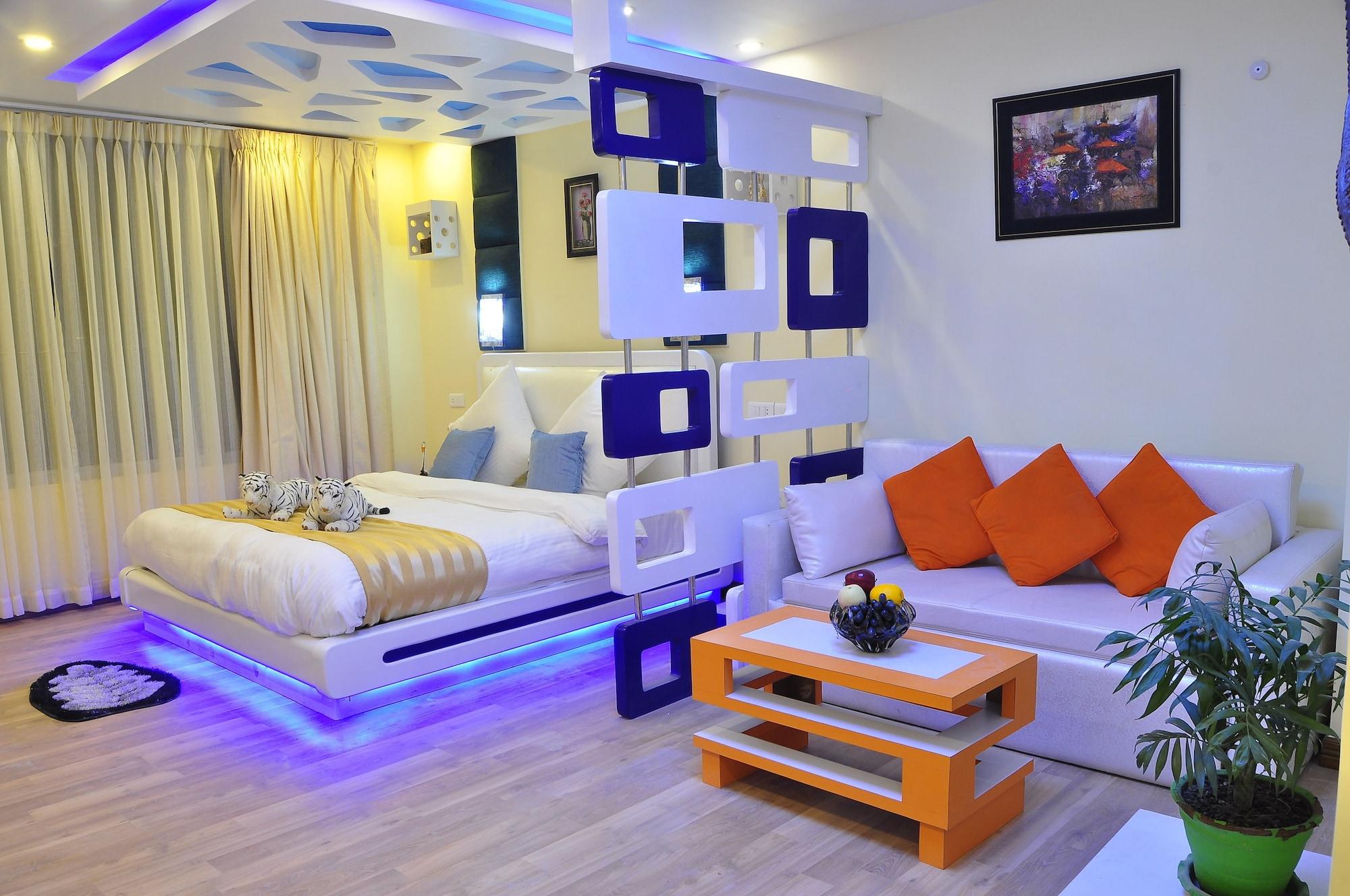 Royal Penguin Boutique Hotel & Spa Kathmandu Exteriör bild