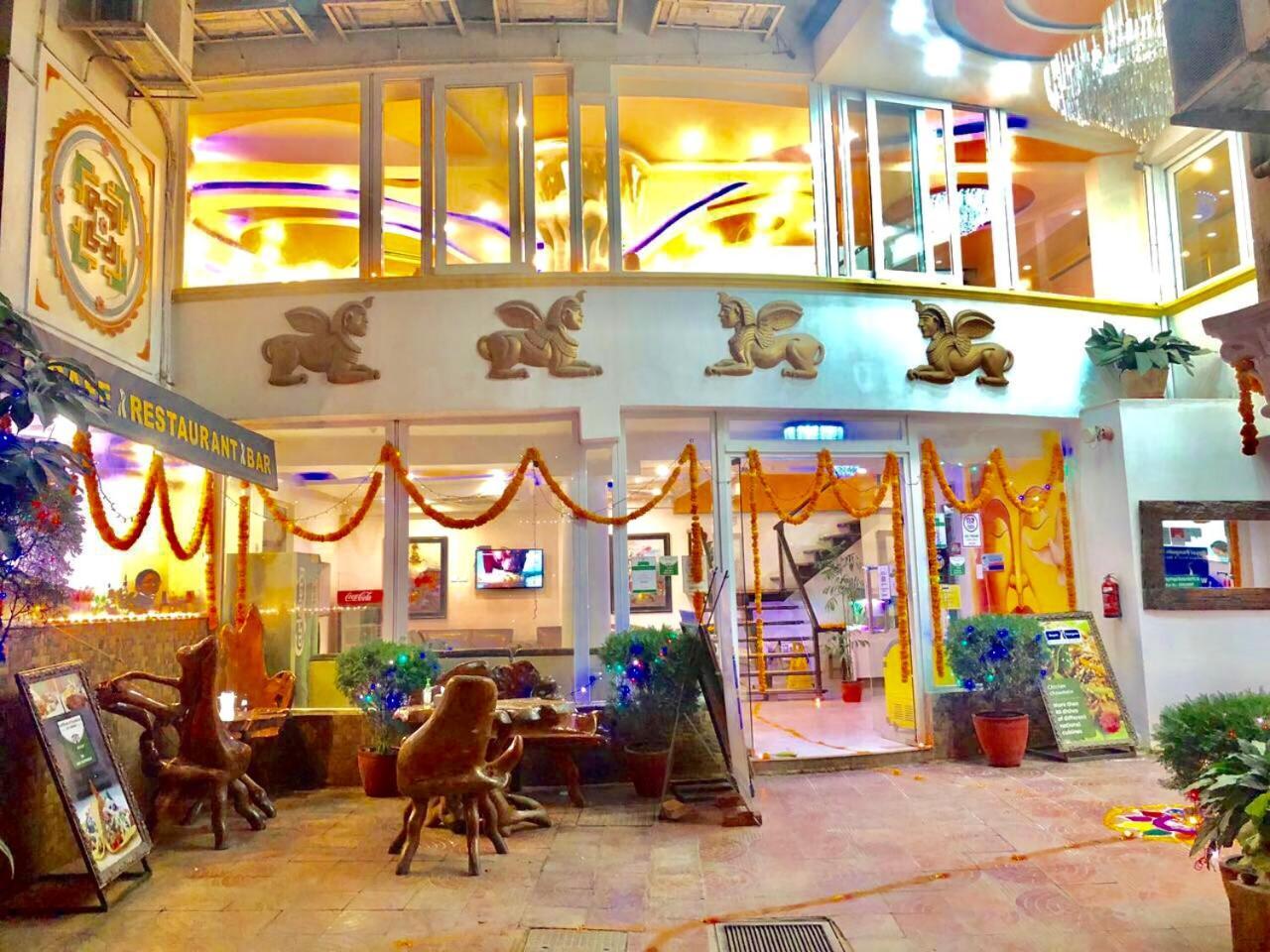Royal Penguin Boutique Hotel & Spa Kathmandu Exteriör bild