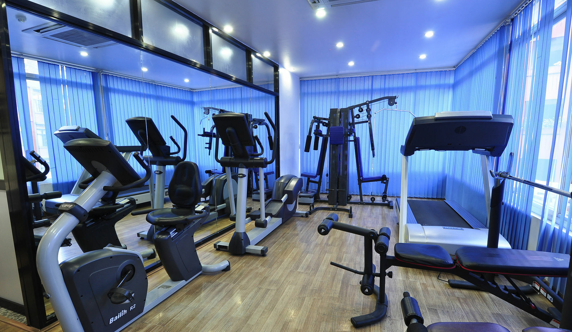 Royal Penguin Boutique Hotel & Spa Kathmandu Exteriör bild